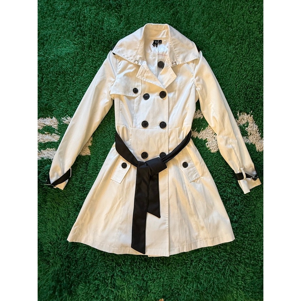 Windsor Trench Coat Womens Size S White Excellent Lace Up Back Double Breasted